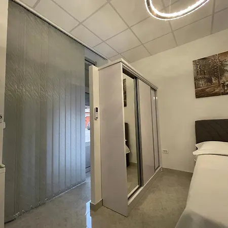 Apartment Tlux